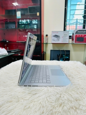 LAPTOP Surface Book1