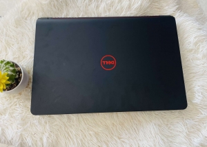 Dell Inspiron 7559